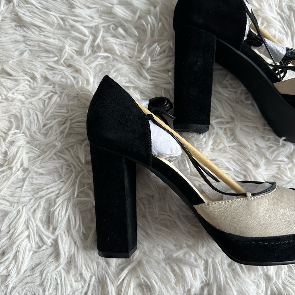 Bettye Muller Madison Tie Up Dress Pump New In Box Size 8.5 - Picture 5 of 9